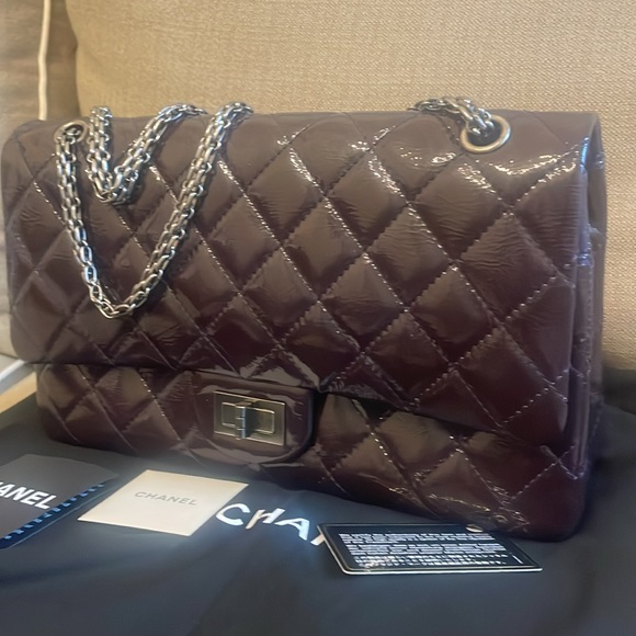 Chanel Eggplant Purple Patent Leather Reissue 227 Classic Double Flap - Picture 4 of 15